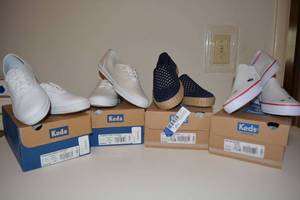 lot 111 image: Womens Shoes (4) keds size 7.5 M. Look like new never used.