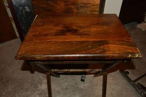 lot 67 image: Set of 4 TV trays with stand as shown