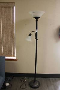 lot 10 image: Torchiere Floor lamp with side reading light