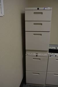 lot 147 image: (2) Knoll under desk file cabinets - (1) 2-drawer, (1) 3-drawer