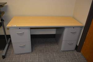 lot 180 image: Natural wood laminate desk with (2) under desk file cabinets - 5ft.W x 23.5D x 28 H