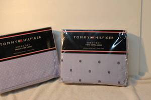 lot 162 image: Tommy Hilfiger Sheet sets Twin Extra long