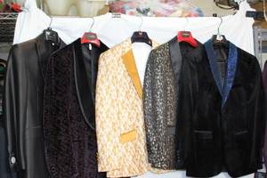 lot 195 image: Mens Clothes Insomnia, Imani, Fabio Fabrinni 36R