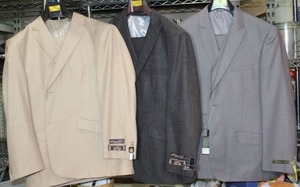 lot 33 image: Mens Suits size 44S - Giovanni Testi, (2)Gulliano Couture