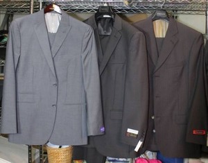 lot 34 image: Mens Suits size 40R - Savile Row Co, Angelo Rossi, and Steve Harvey