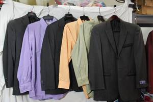 lot 42 image: Mens suits and dress shirts Carlo Lusso 2-piece, Steve Harvey 40R, Blu Martini 40R and pastel shirt colors