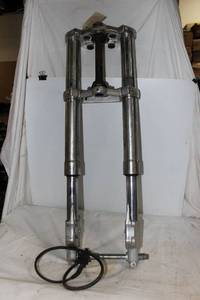 lot 67 image: 2001 Yamaha V Star 650 Fork Set