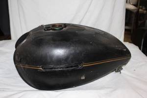 lot 241 image: Kawasaki KZ900Z1 Fuel Tank
