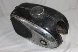 lot 243 image: Vintage Suzuki fuel tank