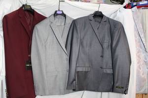 lot 272 image: Mens Clothes (2)Fabio Fabrinni 48R suits, Lucci 48R red jacket