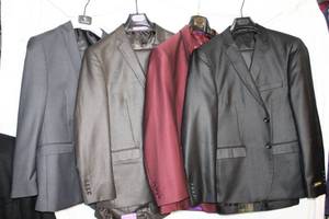 lot 277 image: Mens Clothes (2)Fabio Fabrinni 42S, Vinci, L&S St. Steven 3-piece suit