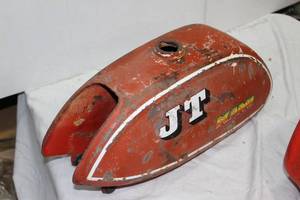 lot 259 image: Vintage JT Kami fuel tank