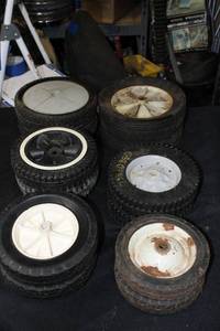 lot 327 image: Wheels as shown