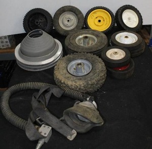 lot 328 image: Wheels and parts as shown