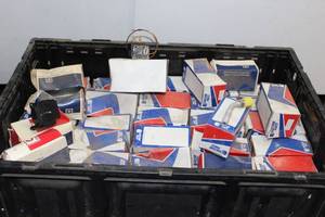 lot 329 image: Car parts, see pictures