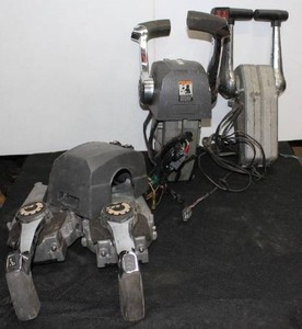 lot 343 image: Boat parts - throttle controls and more, see pictures