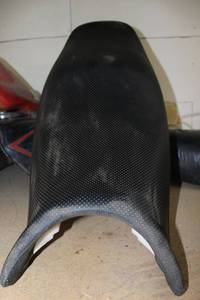 lot 353 image: Motorcycle seat, see pictures