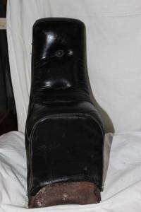 lot 359 image: Motorcycle seat, see pictures