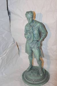 lot 372 image: Robert Tait McKenzie 1915 boy scout statue 17 tall