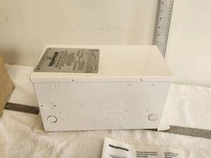lot 111 image: Holophane Remote Ballast - Model #RBIC10MHMT - High Intensity discharge Lamp - 1000 watts metal halidemercury - new old stock - retail $200