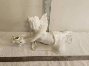 lot 26 image: Cherub - Angel candle holder - Made in Italy