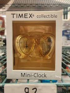 lot 83 image: Timex mini clock - NIB