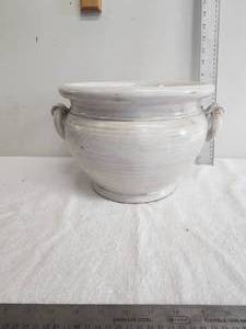 lot 93 image: Hand crafted ceramic pot - signed by artist - Made in Italy