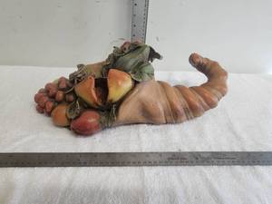 lot 95 image: Hand crafted Corucopia decor. - Made in Italy