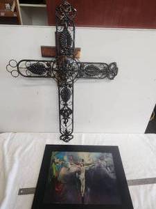 lot 114 image: Religious items - Large Cross and print