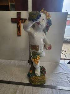 lot 188 image: Hand crafted cherub statue enjoying wine and grapes - Made in Italy
