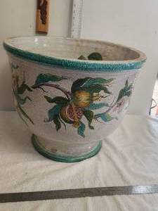 lot 127 image: Hand crafted cache pot - Made in Italy