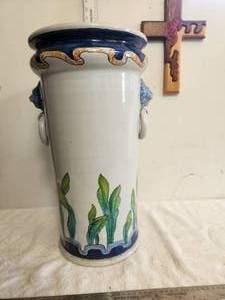 lot 178 image: Hand crafted umbrella stand - Made in Italy