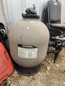 lot 74 image: Hayward Pro Series Pool high rate sand filter - worked when removed