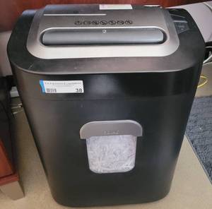 lot 38 image: ROYAL CROSS CUT PAPER SHREDDER MODEL 1620MX AS SHOWN.