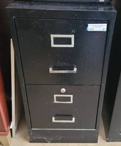 lot 47 image: 2-DRAWER METAL FILING CABINET AS SHOWN.