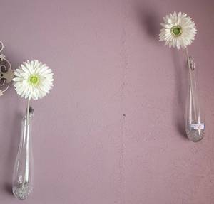 lot 6 image: (2) WALL-MOUNTING GLASS VASES IN STYLE SHOWN. APPROX.15 X 4 EACH. (SOLD 2 X THE MONEY)