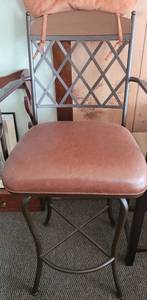 lot 84 image: METAL FRAME WITH LEATHER-STYLE SEAT HIGH STOOL AS SHOWN. APPROX. 47 X 23