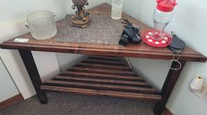 lot 99 image: CORNER WOOD TABLE AS SHOWN. CONTENTS NOT INCLUDED.