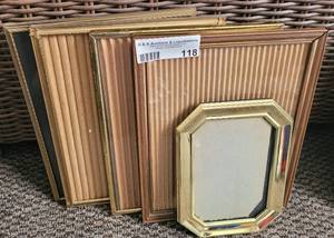 lot 118 image: LOT OF ASSORTED PICTURE FRAMES AS SHOWN.