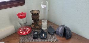 lot 135 image: LOT OF ASSORTED DECOR AS SHOWN.