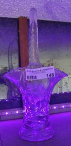 lot 148 image: 12 HIGH GLASS BASKET IN STYLE SHOWN.