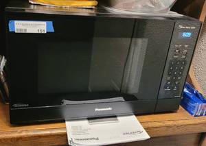 lot 151 image: PANASONIC MICROWAVE OVEN AS SHOWN.
