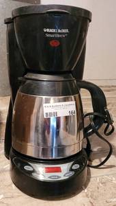 lot 164 image: BLACK AND DECKER COFFEE MAKER AS SHOWN.