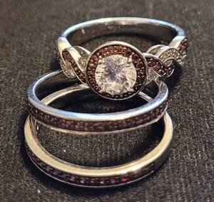 lot 239 image: 925 SILVER RING SET AS SHOWN.