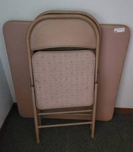 lot 71 image: FOLDING CARD TABLE WITH TWO CHAIRS AS SHOWN.