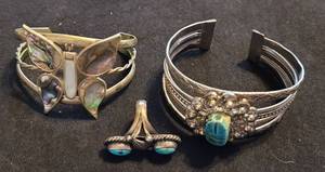 lot 247 image: LOT OF RINGS AS SHOWN.