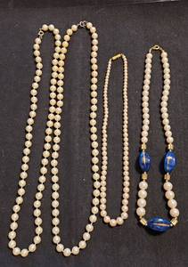 lot 249 image: LOT OF NECKLACES AS SHOWN.