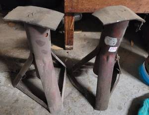 lot 277 image: AUTOMOTIVE STANDS AS SHOWN.