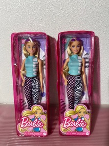 lot 41 image: Lot of 2 - New Mattel Barbie Fashionistas Doll #158 Blonde Pigtails Wearing Teal Sport Top With Leggings & Pink Sneakers