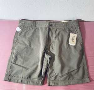 lot 79 image: New Royal Robbins Convoy Blend UPF 50 Protection Mens Shorts Model# 73667 Size W42 x L10 - 047 Taupe